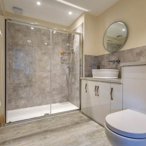 Bedroom 2 Ensuite