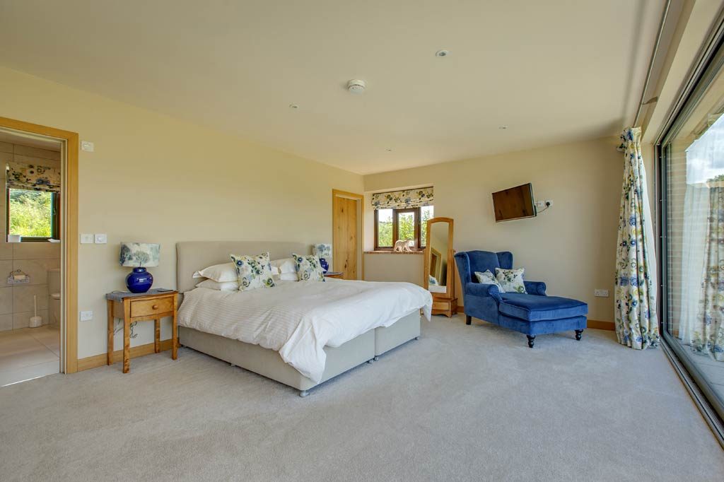 Master Bedroom (Super King)